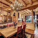 Cowboy Villa
